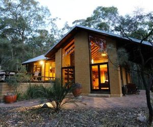 Corymbia Cottage - unique, quirky, private, a guest favourite Broke Australia