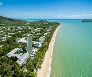 Beachfront Apt. In Alamanda Beachfront Resort (21) Palm Cove Australia