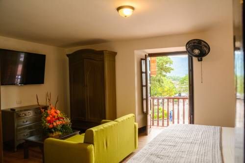 Hotel Photo 9