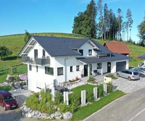 Haus am See - Ferienwohnungen Neukirch Germany