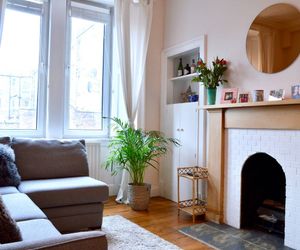 1 Bedroom Flat In Edinburgh Close To City Centre Leith United Kingdom