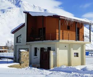 ---Allegria House--- Stepantsminda Georgia