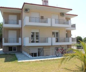 Cozy, calm comfortable apartment for 1 family Nikiti Greece