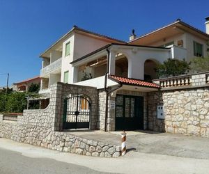 Apartments with a parking space Smokvica Krmpotska (Novi Vinodolski) - 14906 Klenovica Croatia