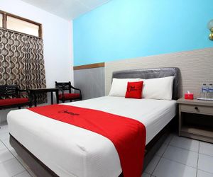 RedDoorz Plus Syariah near Lempuyangan Station 3 Yogyakarta Indonesia