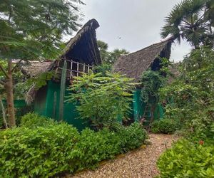 Rainbow Cottages Auroville India