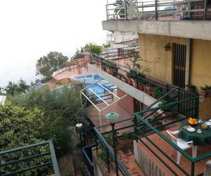 Elayon Home - Sea view apartment SANTALESSIO SICULO Italy