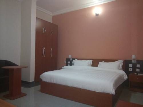 Hotel Photo 8
