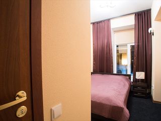 Номера на Невском 111