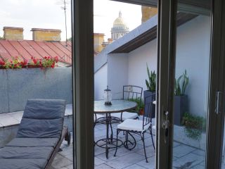 Apartment near Hermitage Palace Bridge view