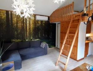 Comfortable Cottage at Scenic Lake Landvetter Sweden