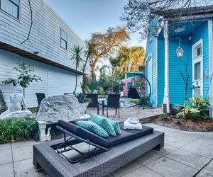 5 BR - Sleeps 8! Steps from Bourbon Street! New Orleans United States