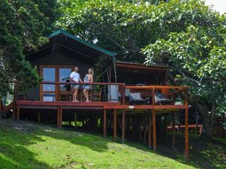 Hotel pic Kingfisher Lakeside Retreat