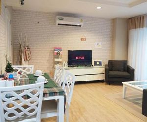 MODERN APARTMENT WITH VIEW NEXT TO BANGSAEN BEACH Bang Saen Thailand