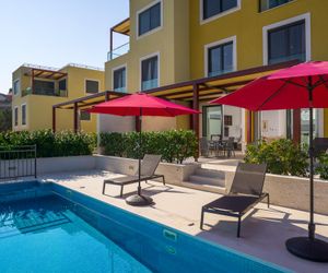 Beach Apartment Slatine 6+2 mit Pool A1 Slatine Croatia