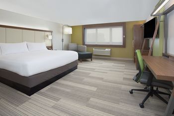 Holiday Inn Express & Suites Findlay North, an IHG Hotel