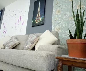 HomeStay@DESA TEBRAU AEON,Tesco,IKEA,Wifi,Themed Ulu Tiram Malaysia