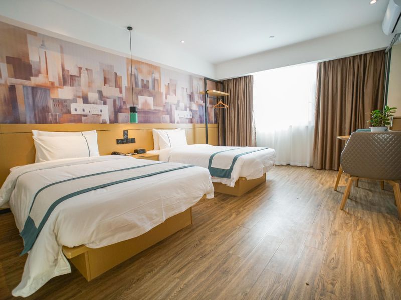 Hotel Photo 1