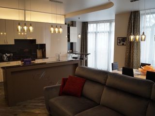 Four-room spacious apartment in an elite area