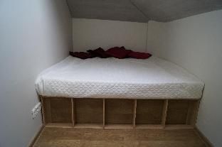 Four-room spacious apartment in an elite area