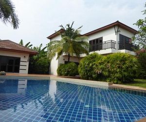 Tropicana Beach Villa at Vip Chain Resort Ban Chak Phai Thailand