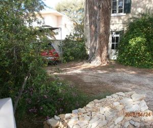 Studio équipé avec jardin+parking à la plage... La Ciotat France