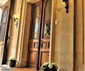 Les chambres de lAbbaye Caen France