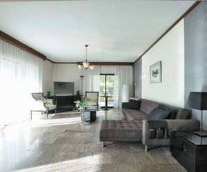 F & B Collection - Apartment for 5 Thessaloniki Greece