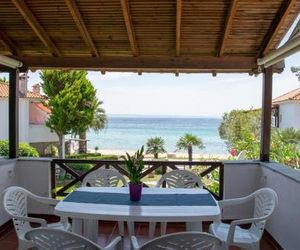 Alexger Nikiti Sea view front beach Deluxe house Nikiti Greece