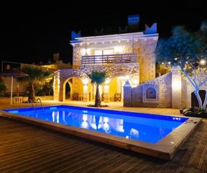 Aristidis villa-anesis family Sivas Greece