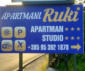 Apartmani Ruki Vodice Croatia