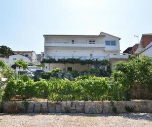 Apartments and Room Mate_ Mare Primosten Croatia