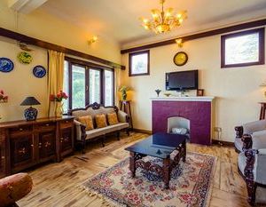 OYO 12393 Home Hill View 2BHK Mall Road Mussoorie India