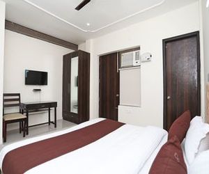 OYO 13555 Niketan Medanta Gurgaon India
