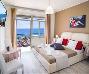 Loft Vista Sul Mare Letojanni Italy
