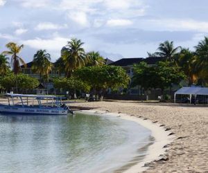 Beach One Bedroom Suite A22 Ocho Rios Jamaica