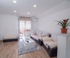 Apartment Milena Virpazar Montenegro