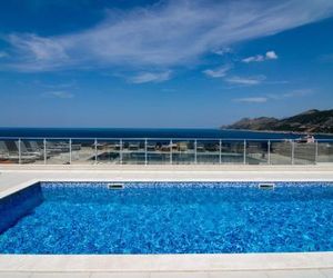 Sea Star Apartment Dobra-Voda Montenegro