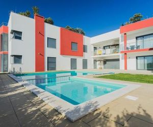 Deluxe 2 Bedrooms and Pool - Design Apartment Ferrel Portugal