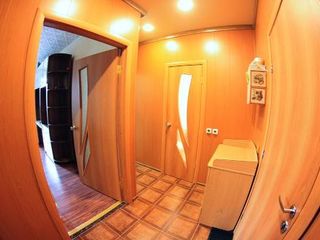 Apartment on Ushinskogo 33/3