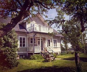 Three Pheasants Boutique Bed and Breakfast Endre Sweden