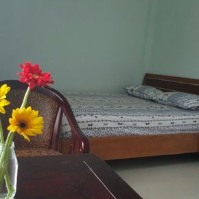 NearBy Hotel