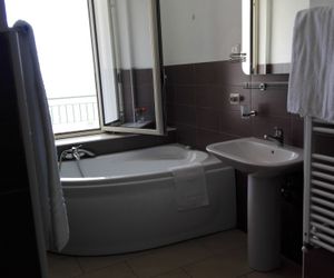 La nave sul mare di Taormina B&B Letojanni Italy