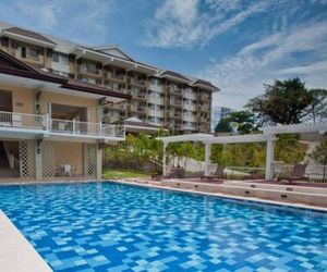 Cozy 2BR A + Pool- Near Abreeza & SM Lanang Davao Philippines