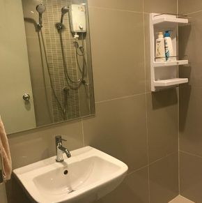 NearBy Hotel