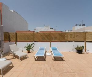 Solarium House in the Main Avenue Vecindario Spain