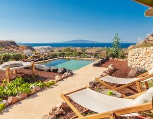 Rosepepper Villa Oia Greece