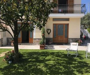 La Casa di Nonna Elvira: suite Eros SantAgata sui Due Golfi Italy