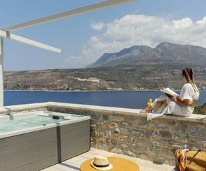 Trapela Luxury Suites Limeni Greece