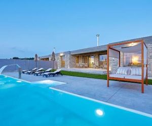 Kouros n Kori Villas Sivas Greece